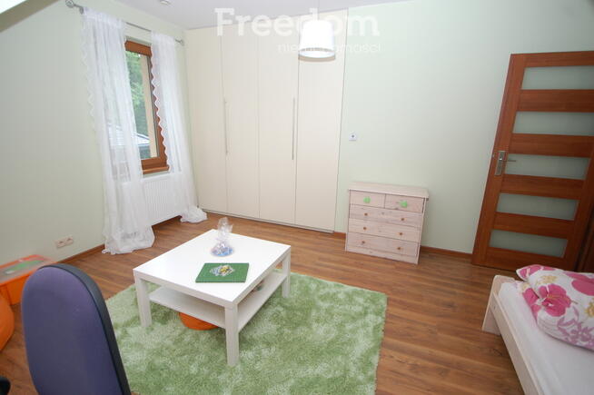 Ładny dom w spokojnej okolicy