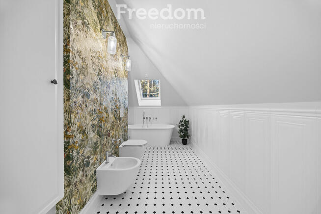 Kameralny dom w zieleni – tuż pod Warszawą