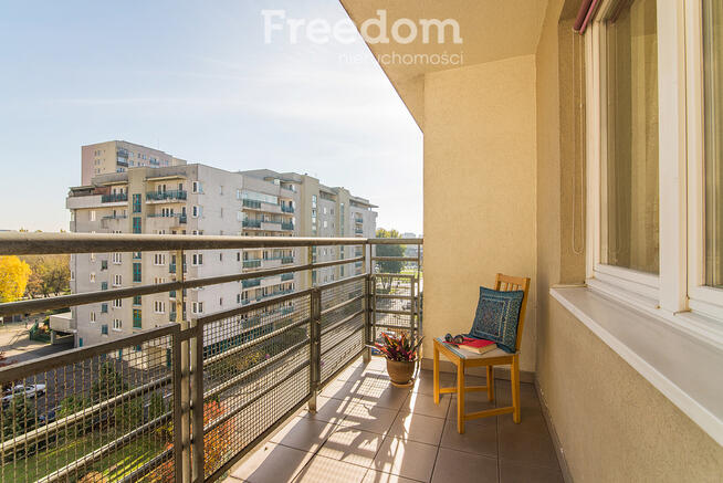 Do wynajęcia jasna kawalerka, Metro Wilanowska