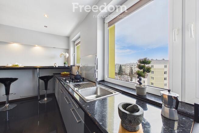 Komfortowe 60 m² z dużym balkonem.