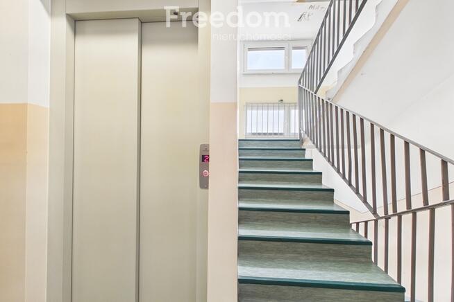 Komfortowe 60 m² z dużym balkonem.