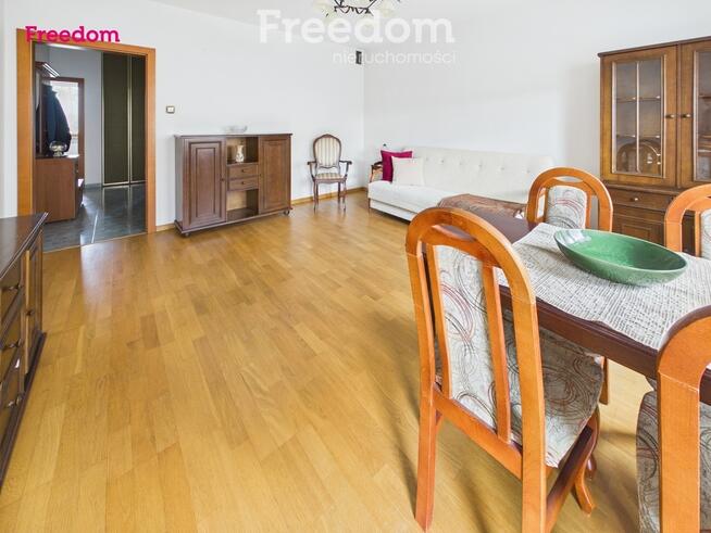 Przestronne 2 pokoje z balkonem – Niepodległości