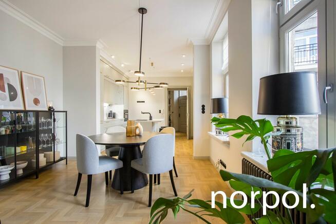 Nowoczesne dwupoziomowe mieszkanie