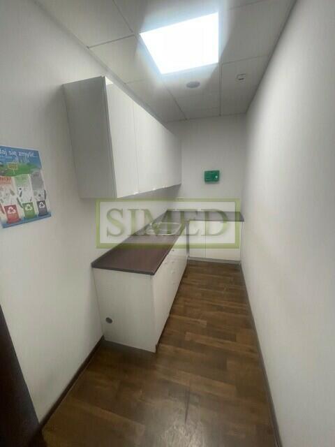 Sala konferencyja,biuro,dostęp24h,parking,recepcja