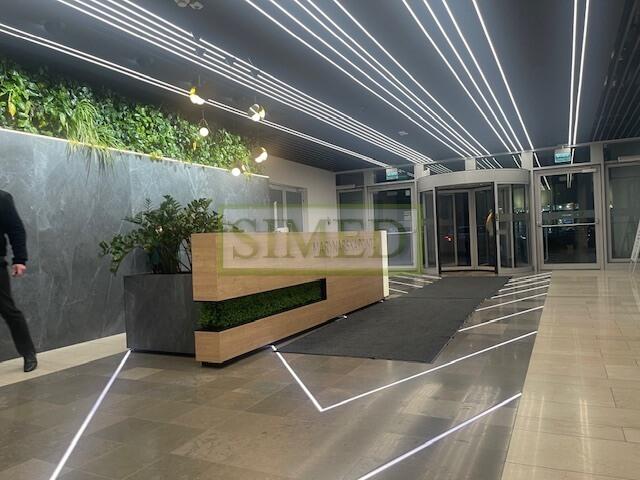 Biuro,usługi,recepcja,24h,parking, wysoki standard