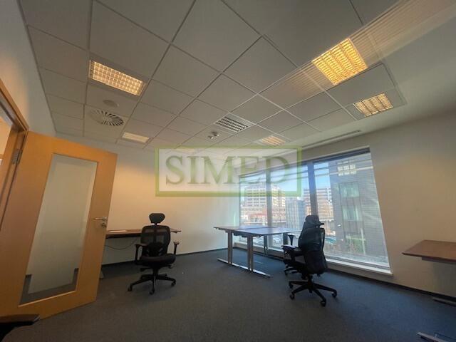 Biuro,usługi,recepcja,24h,parking, wysoki standard