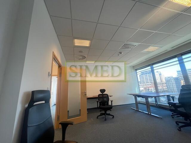 Biuro,usługi,recepcja,24h,parking, wysoki standard