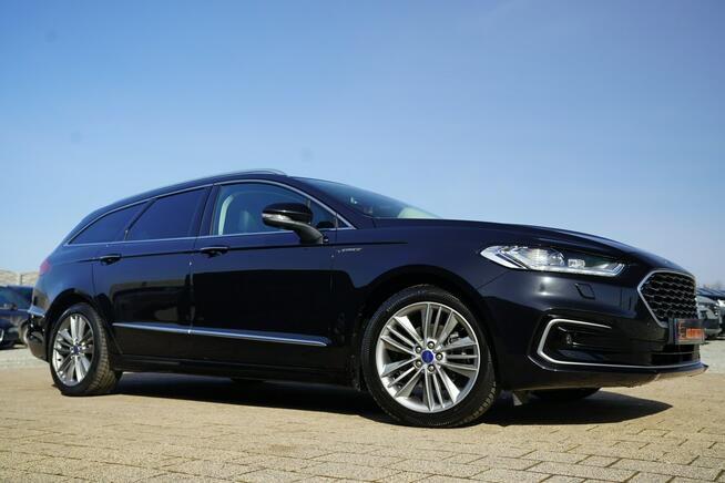 Ford Mondeo VIGNALE ful led KAMERA nawi SKÓRA wentylacja alusy 18 masaze MAX OPCJA