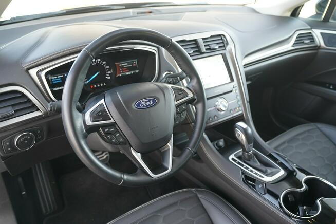 Ford Mondeo VIGNALE ful led KAMERA nawi SKÓRA wentylacja alusy 18 masaze MAX OPCJA