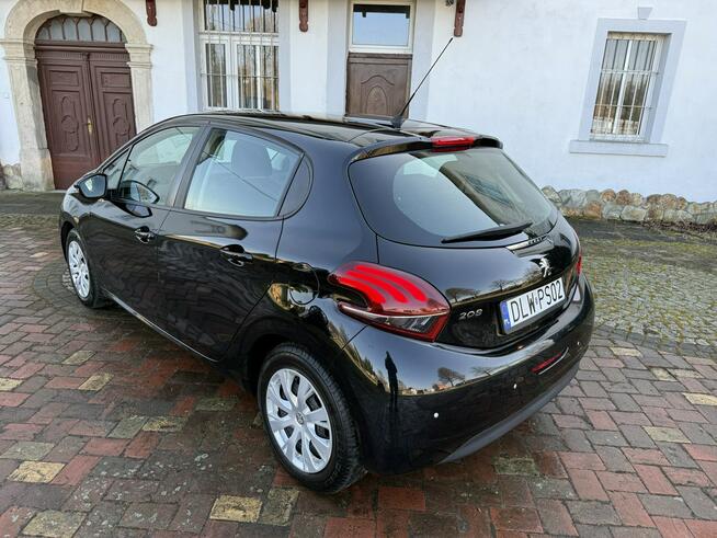 Peugeot 208 126tys.km. nowy rozrząd Serwisowany Zadbany Duży ekran Facelift