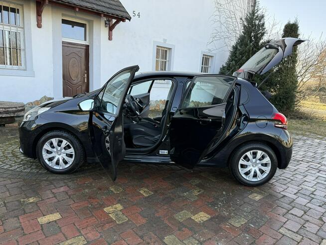 Peugeot 208 126tys.km. nowy rozrząd Serwisowany Zadbany Duży ekran Facelift