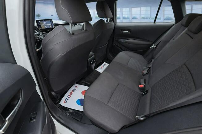 Toyota Corolla 22r + Salon Polska 1.8 HYBRID 1wł z Pakietem TECH Zimowy Bezwypadkow