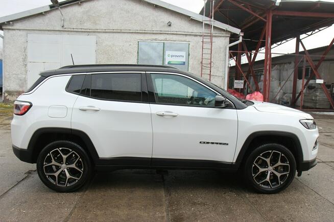 Jeep Compass 2024r. LIMITED 2,0 TURBO 200Km benzyna ALUFELGI 18" 15737KM Nowe