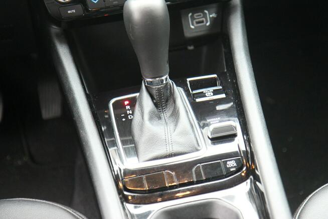 Jeep Compass 2024r. LIMITED 2,0 TURBO 200Km benzyna ALUFELGI 18" 15737KM Nowe