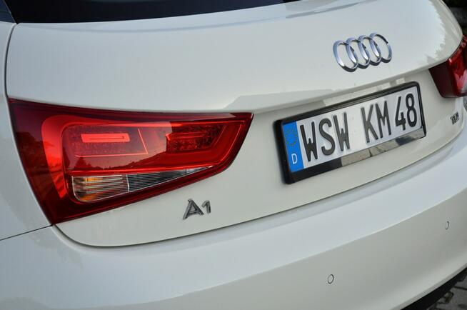 Audi A1 1.6TDI(90KM)*Bi-Xenon*Led*Półskóry*Parktronik*Grzane Fotele*Alu16"ASO