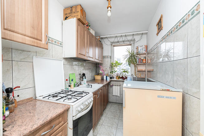 Okazja! Dwa ustawne pokoje z widną kuchnią