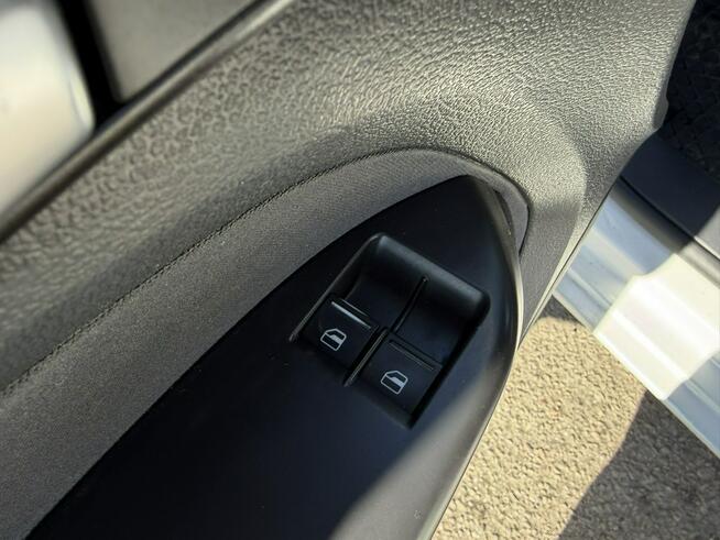 Volkswagen Caddy 4x4, Klimatyzacja, Hak holowniczy, Ele szyby, Ele lusterka