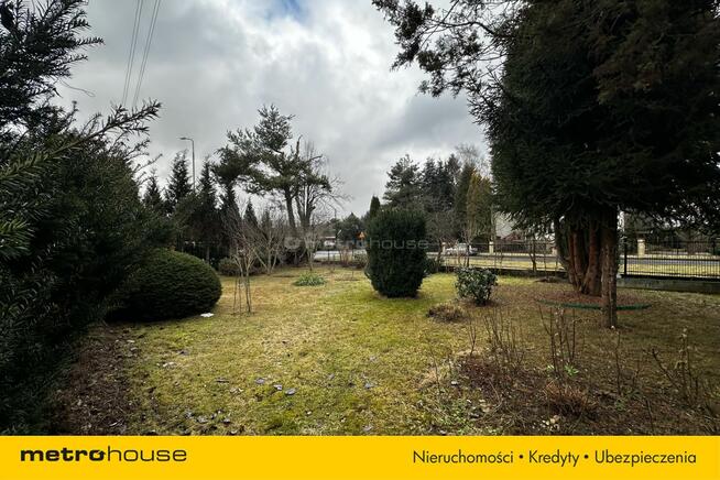 Dwa lokale mieszkalne z działkami w Krośnie