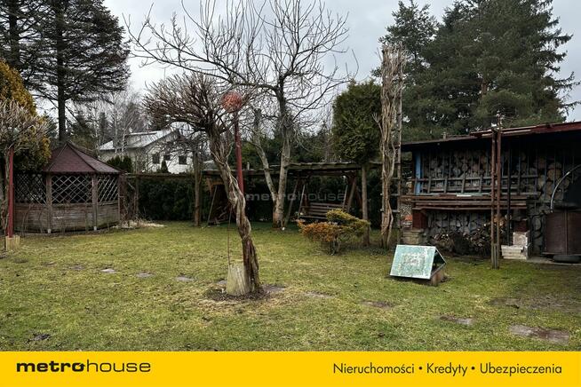 Dwa lokale mieszkalne z działkami w Krośnie
