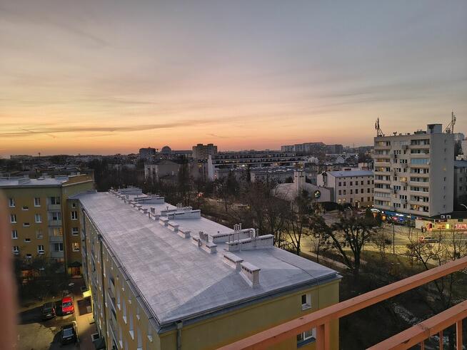 Wynajmę 2 pokoje w mieszkaniu z przestrzenny widokiem zachód