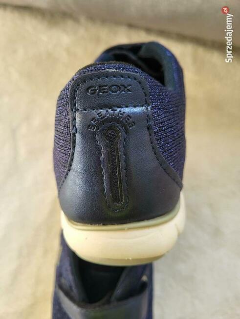Geox (36) Granatowe. Dł. wkładki 23.5cm. Stan BDB