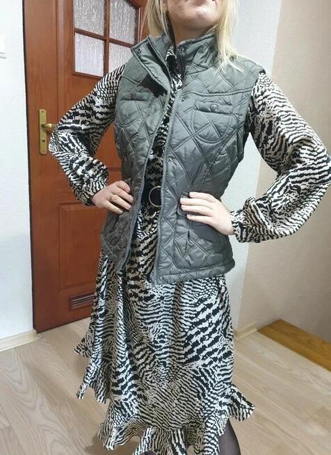 Pikowana brązowa kamizelka 38 George