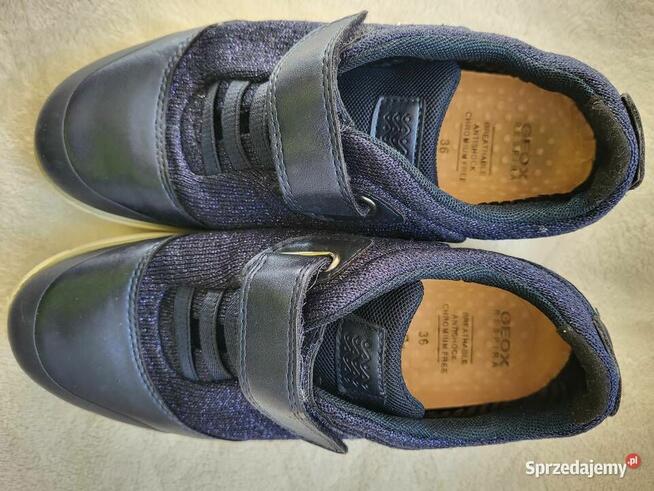 Geox (36) Granatowe. Dł. wkładki 23.5cm. Stan BDB