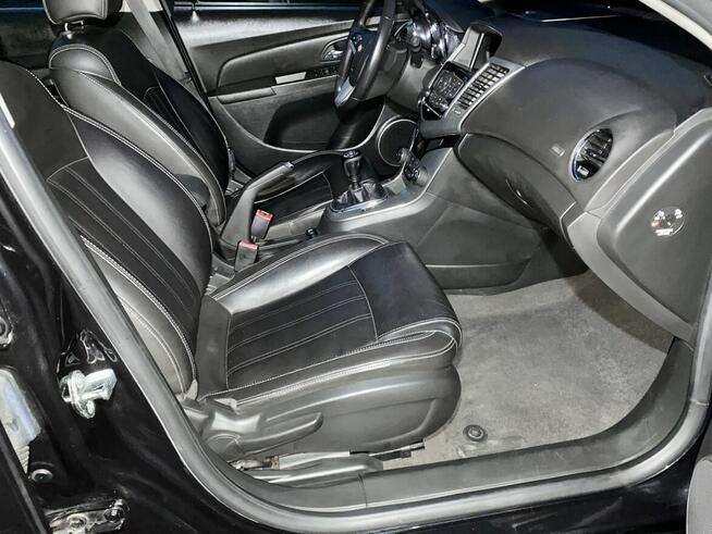 CHEVROLET CRUZE 1.4T 140 KM MAX Wyposażenie Serwis