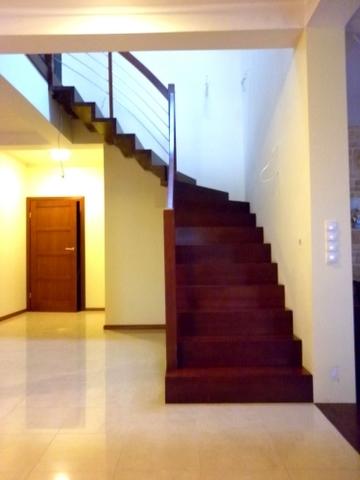 SCHODY DREWNIANE BALUSTRADY ZE STALI NIERDZEWNEJ