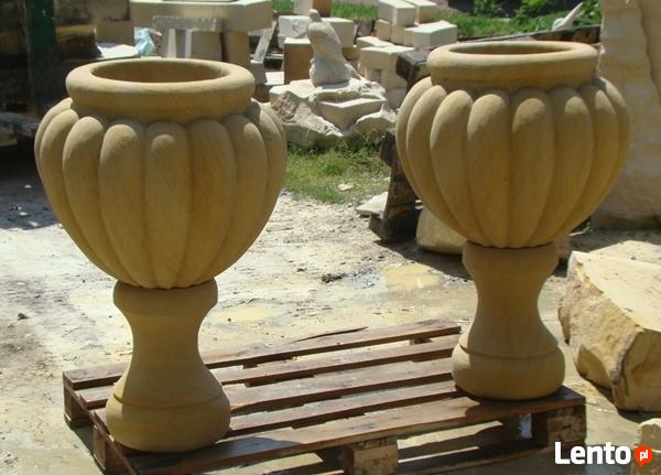 Stylowa donica z piaskowca ( naturalny kamień )