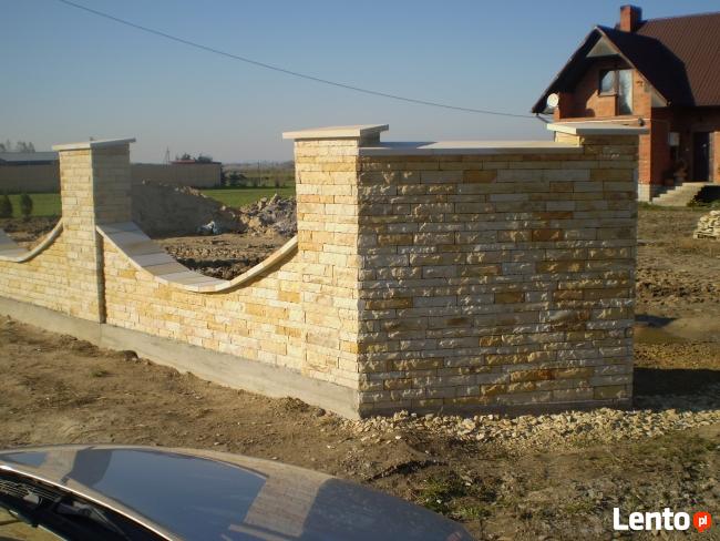 Ogrodzenia z kamienia i klinkieru