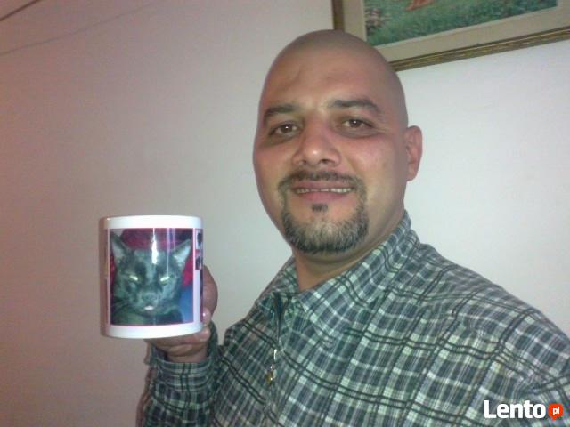 Nic nie szukam tez nic nie odrzucam.Milo poznam ciebie ;)