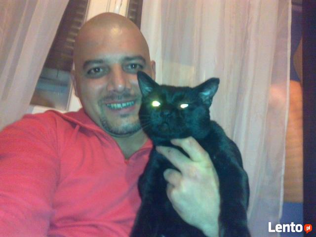 Nic nie szukam tez nic nie odrzucam.Milo poznam ciebie ;)