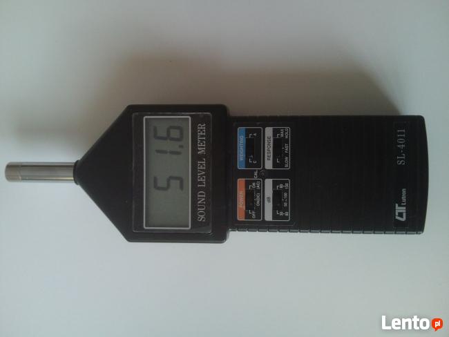 Cyfrowy miernik poziomu dźwięku SL-4011