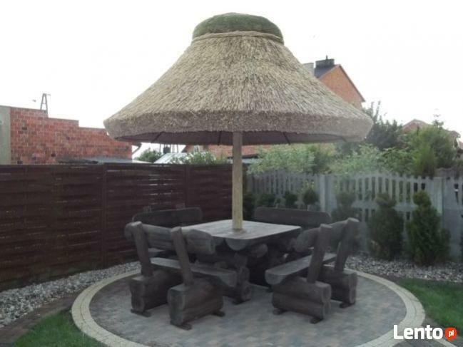 Parasol kryty trzciną, meble z bali do ogrodu, zajazdu, baru