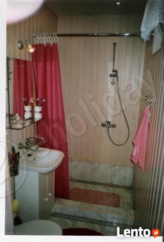 DOM NA SKARPIE NAD JEZIOREM - MAZURY