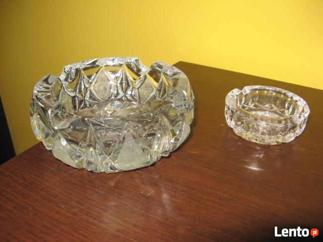 Sprzedam popielniczki