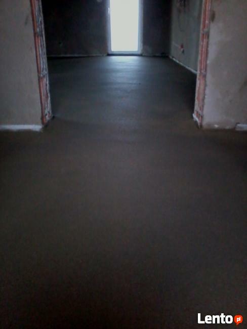 Wylewki maszynowe posadzki betonowe mixokret Pabianice