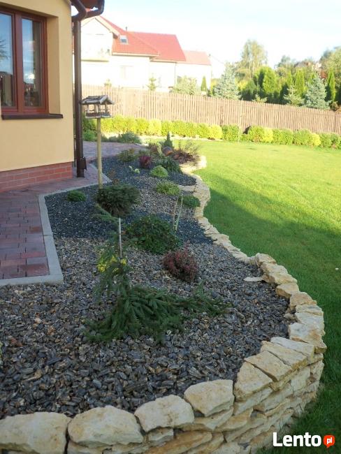 trawniki, ogrody, nawadnianie trawnika, trawa z rolki,