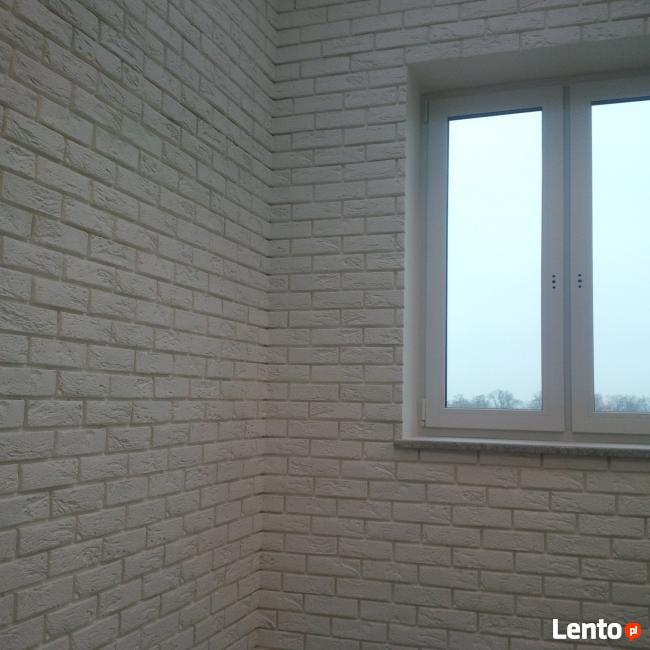 Biała cegła z gotową fugą płytki ścienne gipsowe