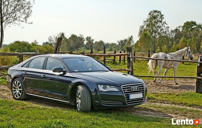 Klasyczna limuzyna Audi A8 do ślubu