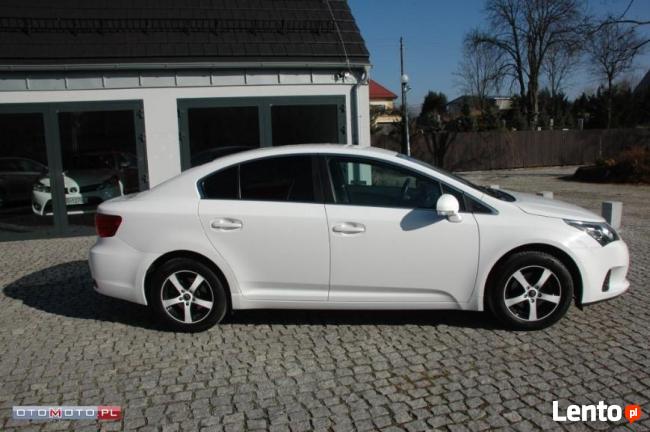 WYPOŻYCZALNIA SAMOCHODÓW