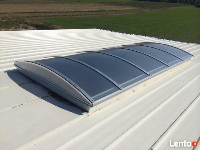 Płyty warstwowe, świetliki