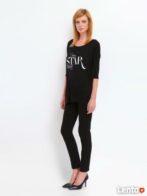 Czarna bluzka z napisem, Troll