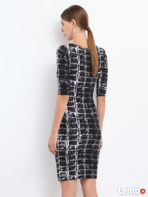 Sukienka w kratę Top Secret