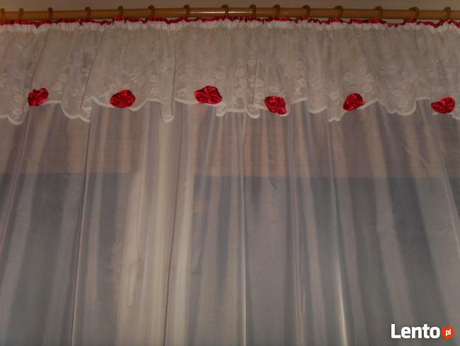 FIRANKA Z FALBANKĄ, RÓŻYCZKI, BIAŁA, WYSTRÓJ OKNA =WROCŁAW=