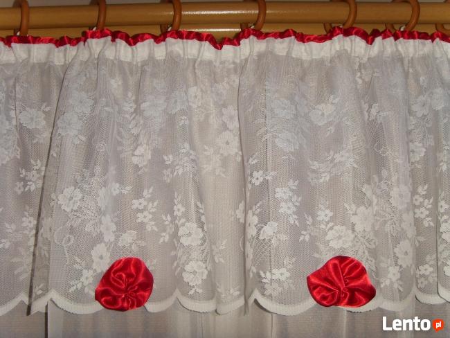 FIRANKA Z FALBANKĄ, RÓŻYCZKI, BIAŁA, WYSTRÓJ OKNA =WROCŁAW=