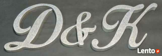 Ręcznie malowane dekoracje i napisy ze styroduru