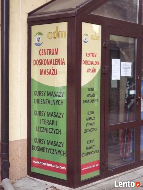 Ulotki, wizytówki, banery, oklejanie witryn, tablice