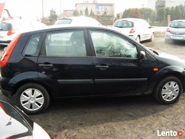 Ford Fiesta / salonowa /